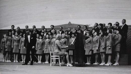 010_zjezd_riga_1975.jpg